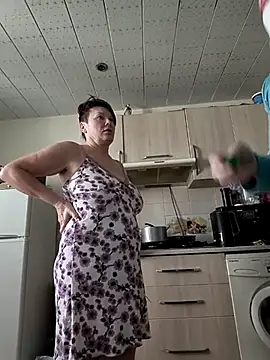  lady red  online show from March 2025 05:36:01 AM