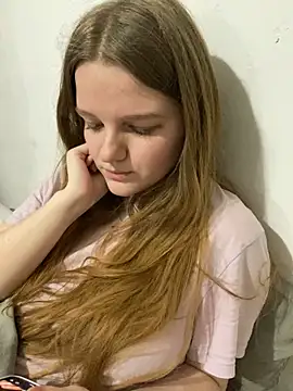 Snapshot of -MimmiLissa- chatting on December 2024 02:38:02 PM -MimmiLissa- online show from December 2024 02:38:02 PM