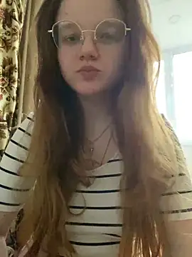 Snapshot of -MimmiLissa- chatting on January 2025 08:31:02 AM -MimmiLissa- online show from January 2025 08:31:02 AM