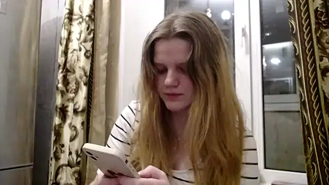 -MimmiLissa- online show from November 2025 12:32:02 AM