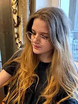 Snapshot of -MimmiLissa- chatting on January 2026 07:24:02 AM -MimmiLissa- online show from January 2026 07:24:02 AM