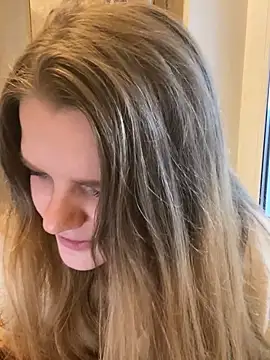 Snapshot of -MimmiLissa- chatting on March 2026 02:02:02 PM -MimmiLissa- online show from March 2026 02:02:02 PM