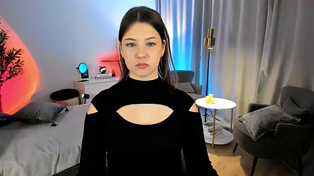 ElizaMild online show from April 2026 01:04:02 PM