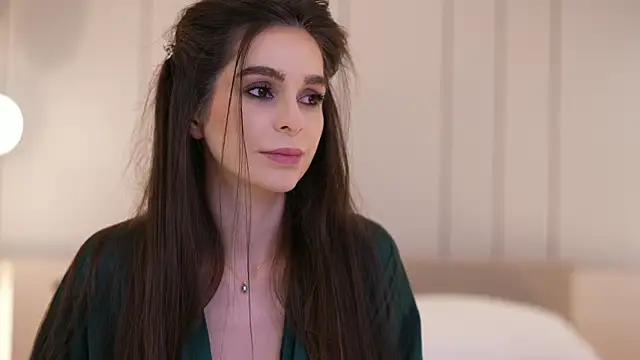 DoviaClaire online show from February 2026 08:20:01 AM