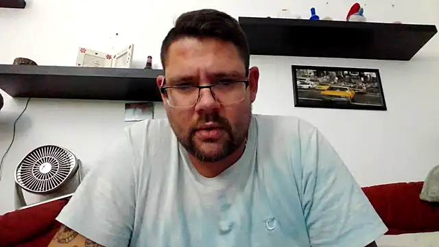 Snapshot of sexykevin17cm chatting on November 2025 03:45:02 PM sexykevin17cm online show from November 2025 03:45:02 PM