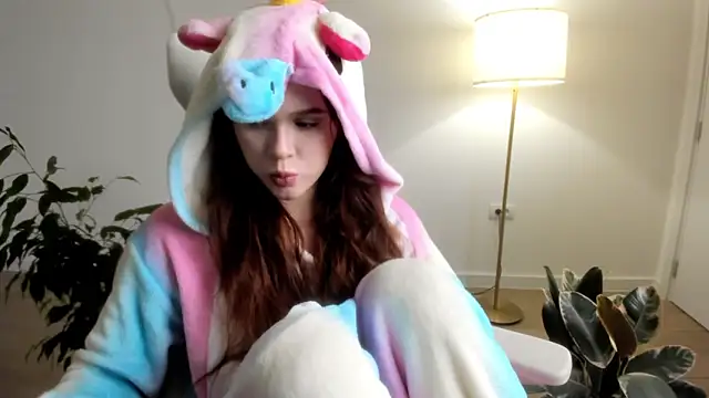 Snapshot of Pokemeboy chatting on November 2025 04:44:01 PM Pokemeboy online show from November 2025 04:44:01 PM