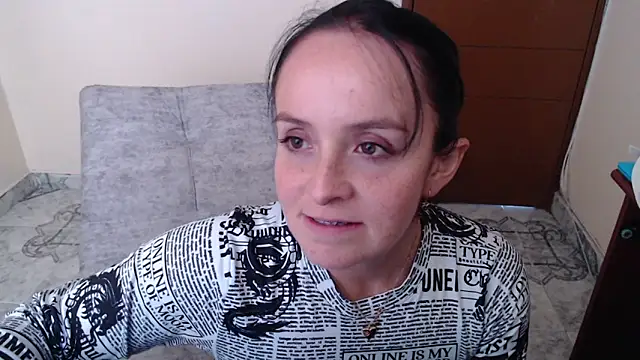 Snapshot of antara_hotgirl chatting on November 2025 08:53:01 PM antara hotgirl online show from November 2025 08:53:01 PM