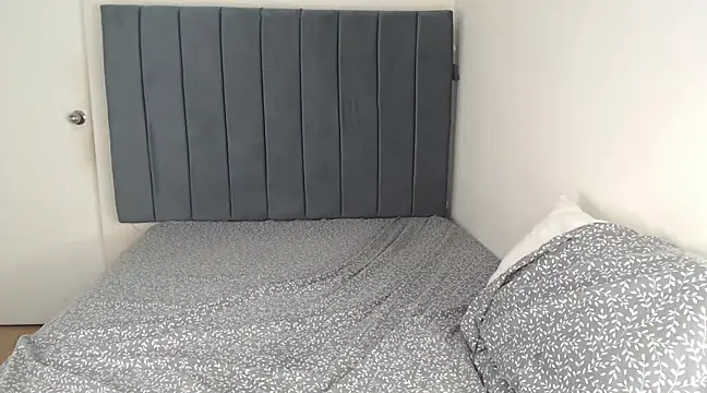 Snapshot of Chanelsexyy chatting on February 2025 05:02:01 AM Chanelsexyy online show from February 2025 05:02:01 AM