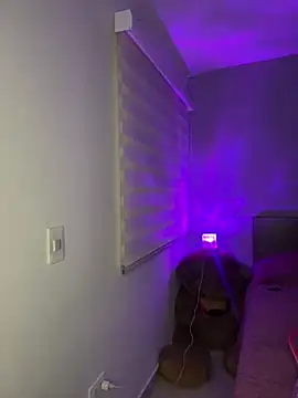 Snapshot of Sammy_pink chatting on February 2025 01:53:02 AM Sammy pink online show from February 2025 01:53:02 AM