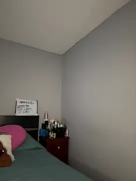 Snapshot of Sammy_pink chatting on March 2025 10:52:02 PM Sammy pink online show from March 2025 10:52:02 PM