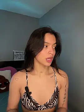 Snapshot of Sammy_pink chatting on March 2025 04:38:01 AM Sammy pink online show from March 2025 04:38:01 AM