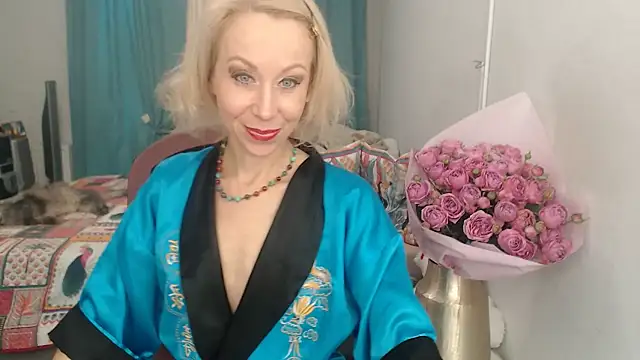 LuxuryNika online show from October 2025 10:22:02 AM