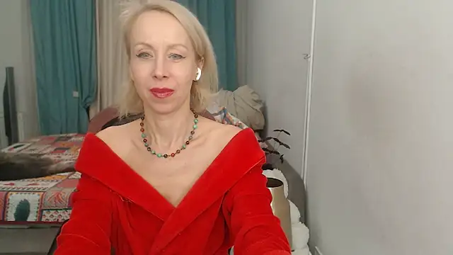 LuxuryNika online show from October 2025 03:57:02 PM
