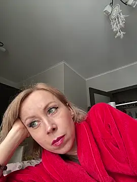 LuxuryNika online show from February 2026 01:40:01 PM