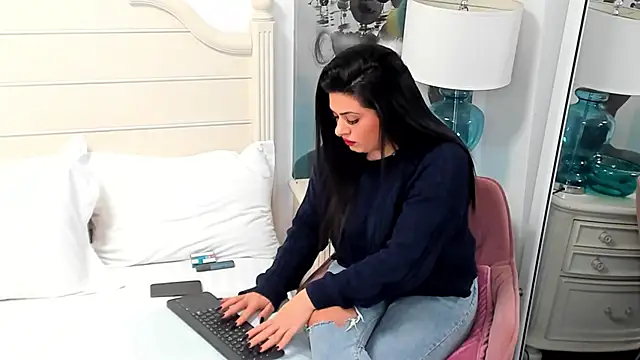 Heidix online show from December 2024 05:49:01 AM