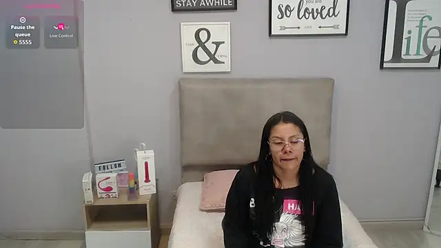 valevicious online show from November 2025 07:02:01 PM