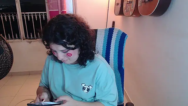 Smoke trip Alicia online show from October 2025 04:12:01 AM