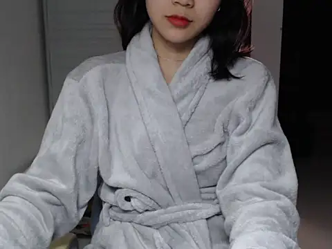 Snapshot of Bigg_Pussyy_Catt chatting on January 2025 06:04:01 AM Bigg Pussyy Catt online show from January 2025 06:04:01 AM