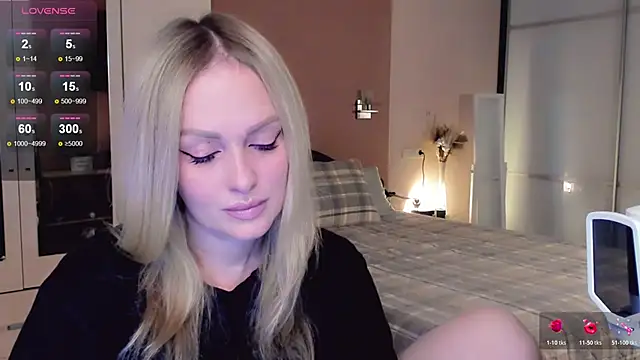 Libby Nora online show from November 2025 10:13:02 AM