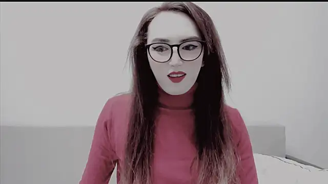 Snapshot of MinniMaksy chatting on February 2025 09:56:01 AM MinniMaksy online show from February 2025 09:56:01 AM