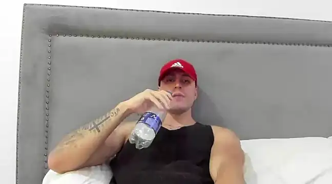 spartacozz online show from February 2025 12:15:01 AM