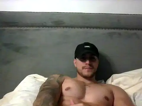 spartacozz online show from December 2025 02:17:01 AM