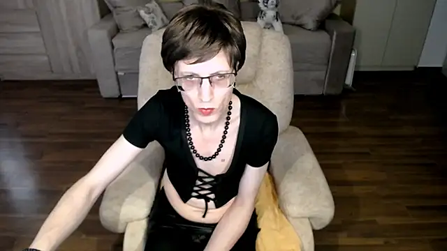 Snapshot of clementine chatting on April 2026 10:51:02 AM clementine online show from April 2026 10:51:02 AM