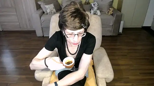 Snapshot of clementine chatting on May 2026 09:26:01 AM clementine online show from May 2026 09:26:01 AM