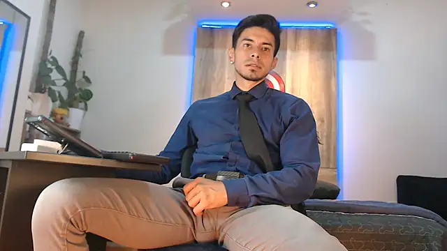 Andrew 4  online show from February 2026 01:53:02 AM