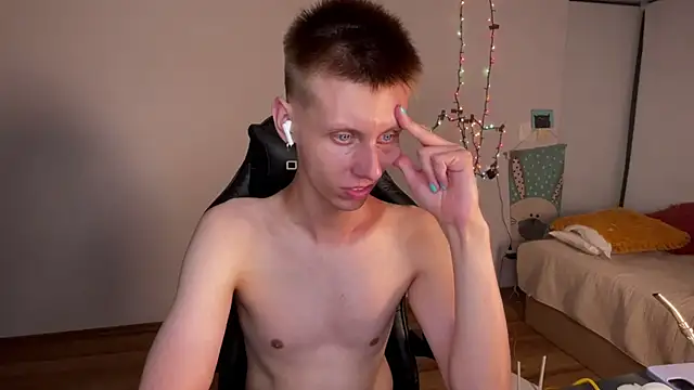 Snapshot of vladdymeow chatting on December 2024 02:49:02 AM vladdymeow online show from December 2024 02:49:02 AM