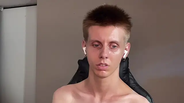 Snapshot of vladdymeow chatting on January 2025 11:32:02 PM vladdymeow online show from January 2025 11:32:02 PM