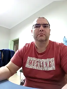 Snapshot of Andrew1900529 chatting on January 2025 07:39:02 AM Andrew1900529 online show from January 2025 07:39:02 AM