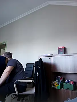 Snapshot of Andrew1900529 chatting on March 2025 01:09:02 PM Andrew1900529 online show from March 2025 01:09:02 PM