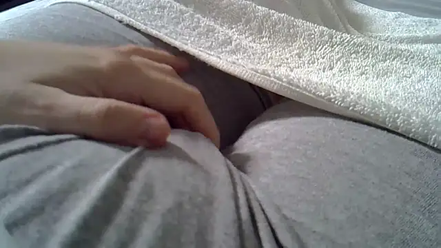 perescam online show from April 2026 02:50:01 PM