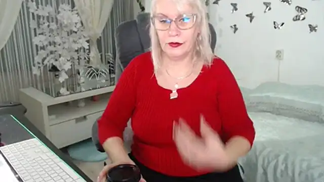 Ghertrude52 online show from March 2026 05:19:01 AM