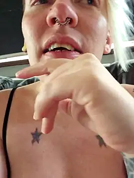 PinkTheHawk online show from January 2026 10:13:02 PM