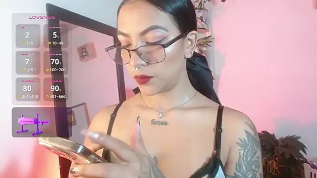 karlavittar online show from October 2025 12:57:02 PM