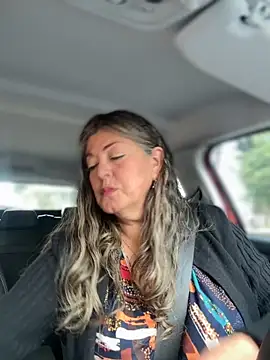 Snapshot of emma_tour chatting on October 2025 03:46:01 PM emma tour online show from October 2025 03:46:01 PM