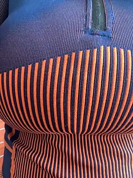 Snapshot of emma_tour chatting on November 2025 03:58:01 PM emma tour online show from November 2025 03:58:01 PM