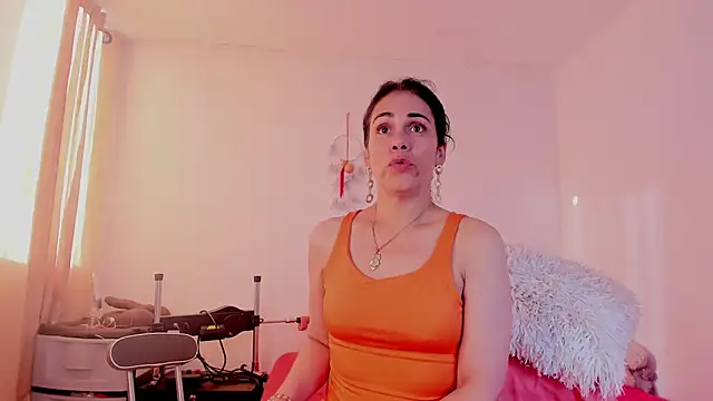 girasol walton online show from February 2025 12:26:02 PM