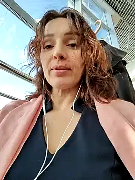 EvaXOAir online show from December 2025 06:08:02 AM