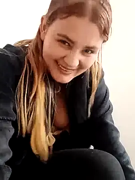 Mia davis01 online show from April 2026 09:30:02 PM