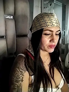 chelaqueen  online show from March 2026 10:14:02 PM