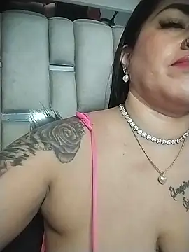 Snapshot of chelaqueen_ chatting on June 2026 09:06:02 PM chelaqueen online show from June 2026 09:06:02 PM