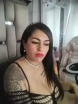Snapshot of chelaqueen_ chatting on June 2026 07:13:01 PM chelaqueen online show from June 2026 07:13:01 PM