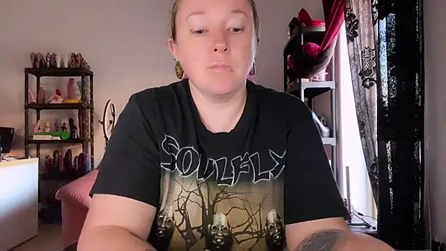 kisicaxx online show from July 2026 05:20:01 PM