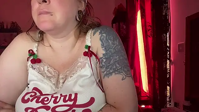 kisicaxx online show from July 2026 07:46:01 AM