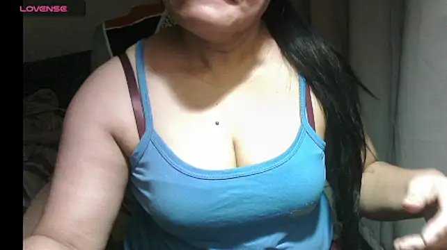 Snapshot of Hotpinay43 chatting on January 2025 10:30:02 PM Hotpinay43 online show from January 2025 10:30:02 PM