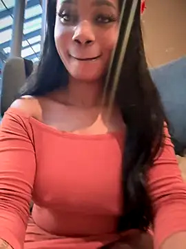 Snapshot of __Nessa__ chatting on November 2025 12:34:01 PM Nessa online show from November 2025 12:34:01 PM