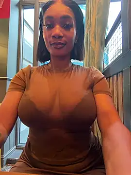 Snapshot of __Nessa__ chatting on May 2026 11:48:02 AM Nessa online show from May 2026 11:48:02 AM